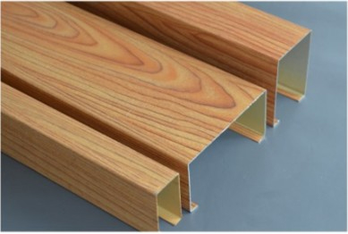 1588734697117055.jpg 木纹铝方通31.jpg